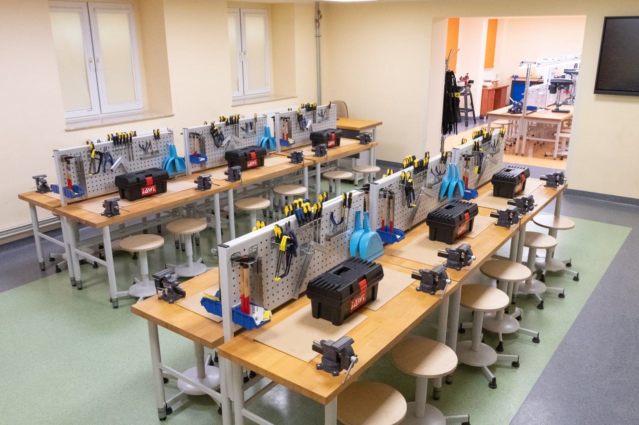 Pracownia techniczna, SP5 w Osiu